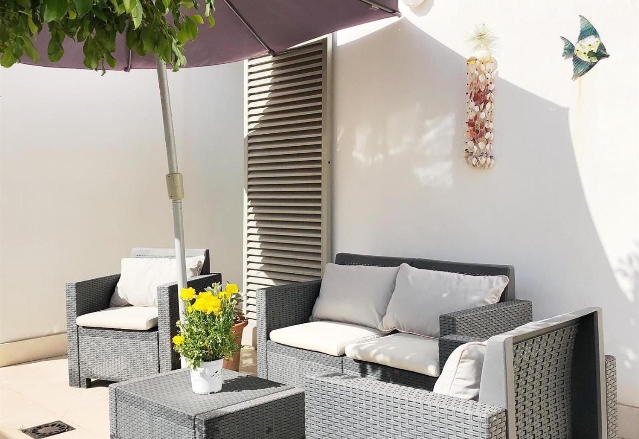 Sea View House With Terrace *